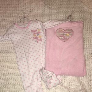 9 month old pajama and blanket set NWT